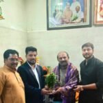 Mumbai Municipal Corporation’s Newly Appointed Corporator Kailashnath Pathak Felicitated 642810674 26120172130948379 1886607049389780932 n
